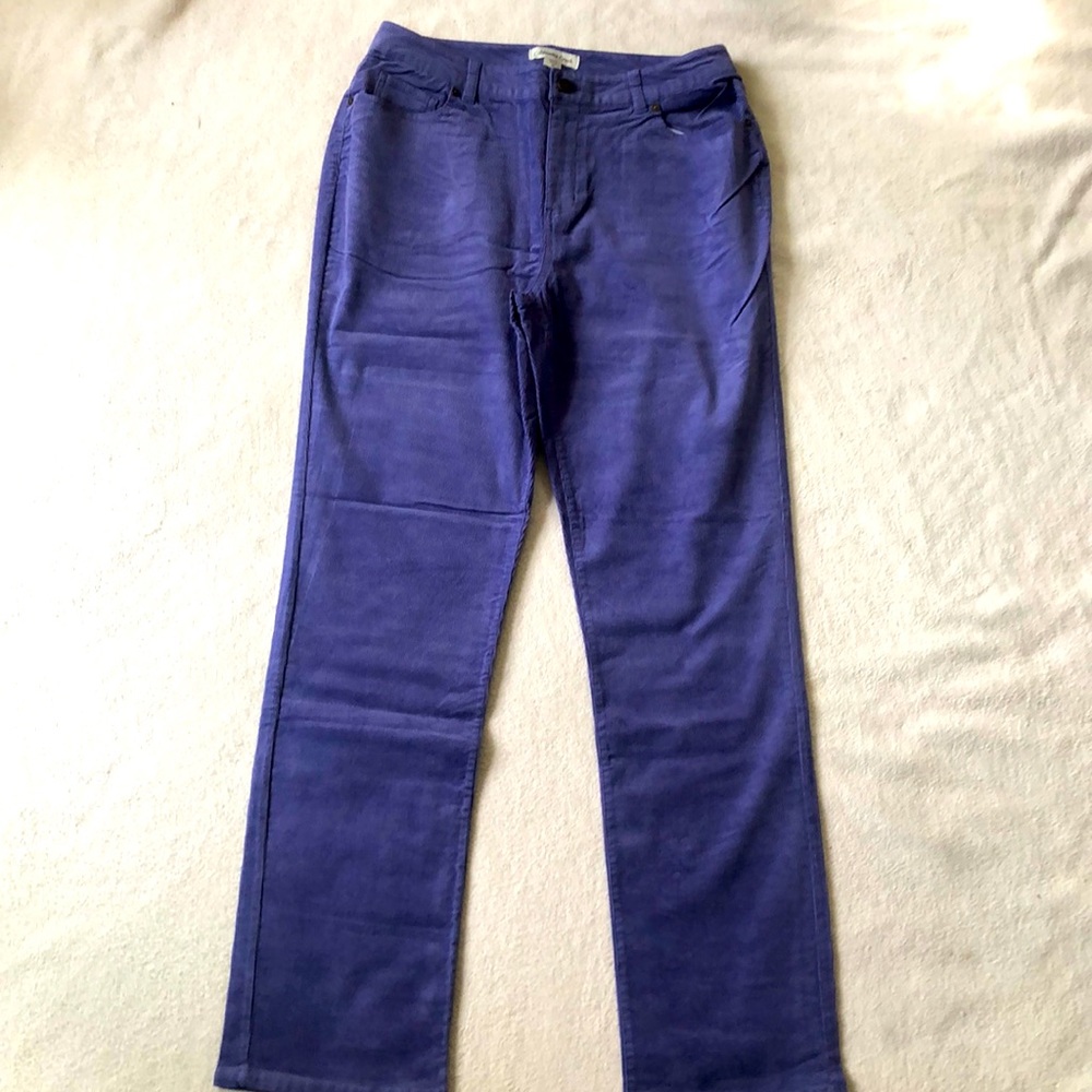 Coldwater Creek high-rise five pocket, bootcut corduroys in bluish lavender Sz10